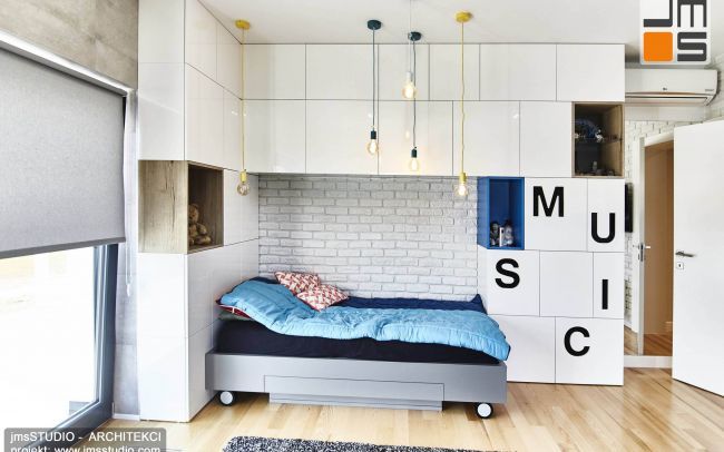 Projekt wnętrz sypialni nowoczesnej z projektem wnętrz prostych i eleganckich pod Poznaniem